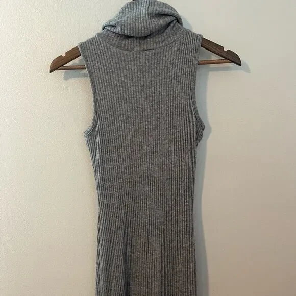 New Boutique Gray Sleeveless Turtleneck Sweater Dress - Picture 5 of 8